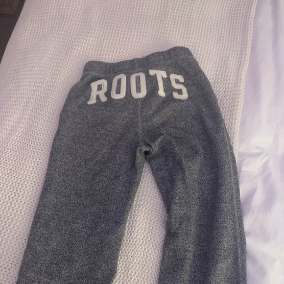 Roots kids gray sweatpants - Picture 3 of 3